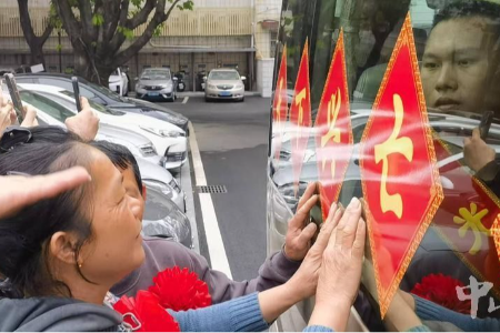 板芙青年八次應征終圓軍旅夢